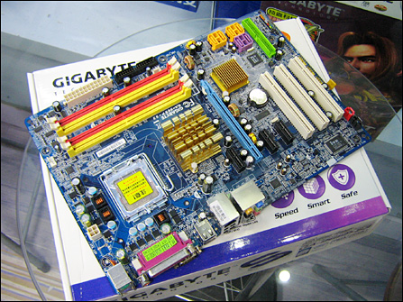 保持竞争!技嘉两款P965主板狠杀一百元