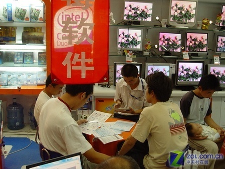 穷学生装机不愁6款500元内游戏显卡推荐