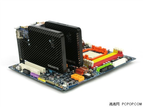 RD790������AMDPhenomX4CPU��ͼ��¶