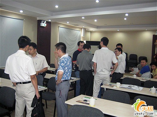 iPOS正式发布 苹果新概念POS产品登陆中国_