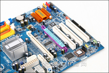 1333MHz前端总线 华擎P31主板靓图赏析_硬件