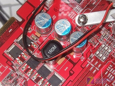 �ں�400Ԫ�г�X1650GT���ձ���399Ԫ