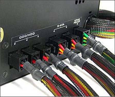 �����ĳ�Ƶר�ң�Zalman600W������Դ