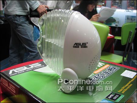 ��ţ690G�����䣡��˶AMD���忪ѧ�ͺ���