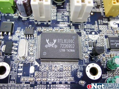 赛扬420仅需145?富士康P4M890套装_硬件