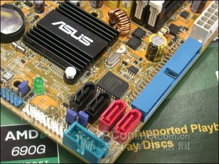 ��ţ690G�����䣡��˶AMD���忪ѧ�ͺ���