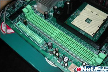 �������ţ�399Ԫ��C61S���廹��CPU