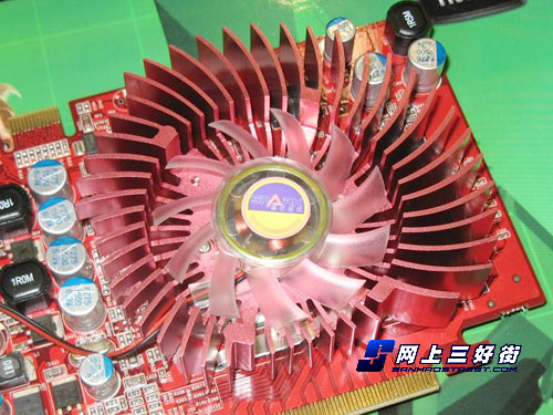 三相高频版 斯巴达克8600GT显卡仅售799_硬