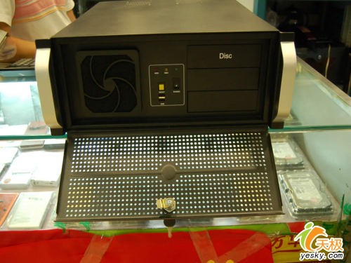 横竖两用 华南工控超值型机箱降至260元_硬件