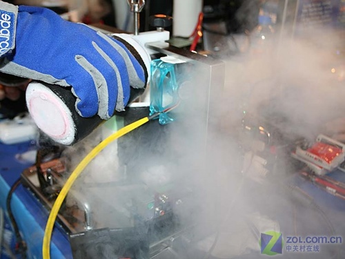 世界纪录现场破 技嘉超频大赛圆满落幕_硬件