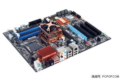 Intel�Ծ�AMD�°������ڴ�ʮ������