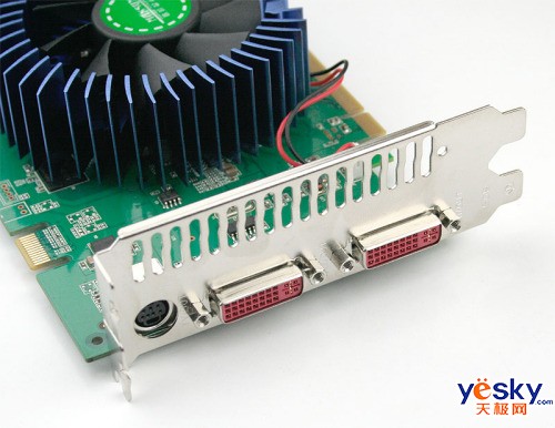 �Լ۱�ͻ�����u8600GTS�ֱ�����100Ԫ