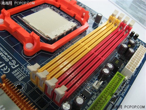 SLI+IEEE1394���θ߶�NF570ֻ��888