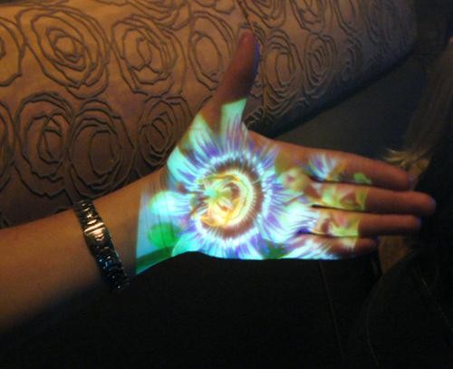 ��Ͷ��Ͷ����Яʽ����΢���ֻ�ͶӰ��