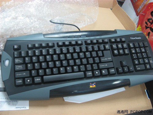 好一点的游戏键盘推荐 6a75d7c8e5d2bcfc8e89088db4605df2.jpg