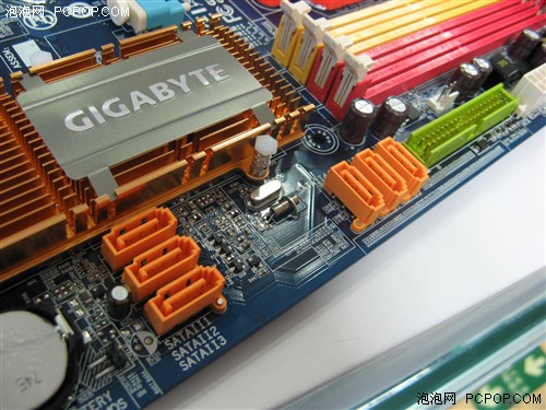 SLI+IEEE1394���θ߶�NF570ֻ��888