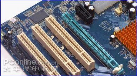 NV&ATIϲԵNF520+2400Pro799