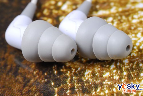 谈到耳机,自然音质是第一位的