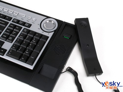 键盘只能打字? 多彩E话王让你能打又能听_硬