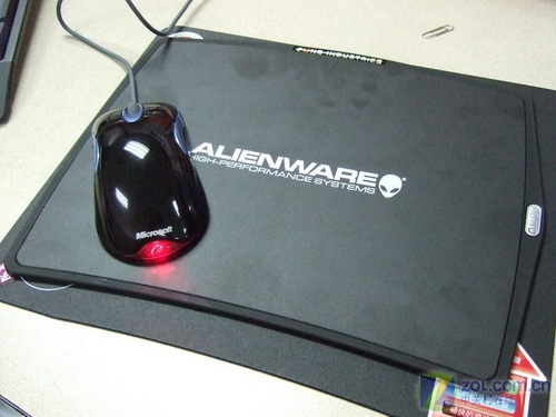 发烧玩家必备 外星人版1030鼠标垫到_硬件