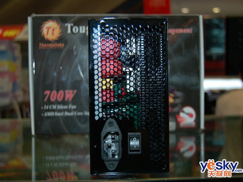 ��Ϸ��ҵ���ѡTt700w��Դ�ߵ���������