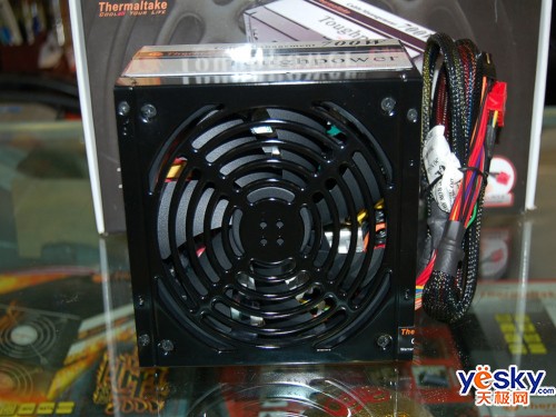 ��Ϸ��ҵ���ѡTt700w��Դ�ߵ���������