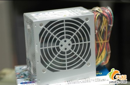��ɫ���ܾ���˫������ƽ̨��250W��Դ����
