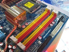 [�Ϻ�]Intel��ǿX38���������𺳵�½