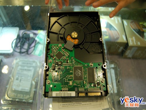 �г�ȱ���۸�����������80GBӲ��Ŀǰ����375Ԫ