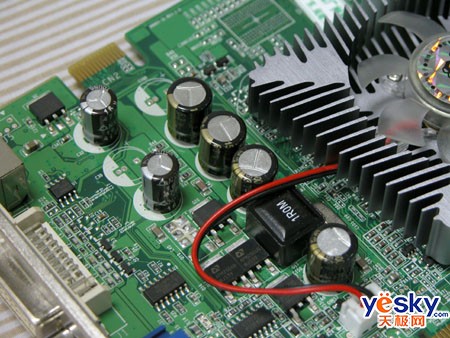 ��ת����˫��DDR3��Ƶ8400GS�������379Ԫ