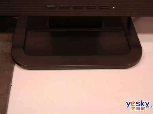 �۸�ռ������AOC2116S�����ۼ�1899Ԫ