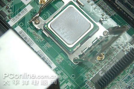 曙光A830r-F四路双核服务器拆解实录_硬件