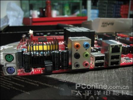 ����Fatal1tyFP-IN9SLI��799��ɱͨ·