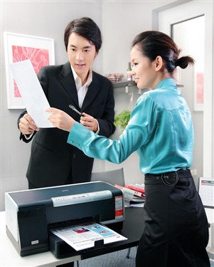 �ɹ������л�Ӣ����ʵ�־��ö�ʰ칫