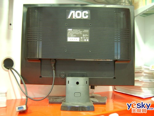 重量级宽屏液晶AOC210V仅售1980元