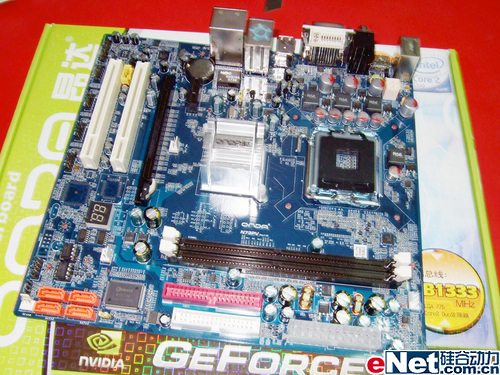 Intel���ϳɷ簺��7025�������̻�