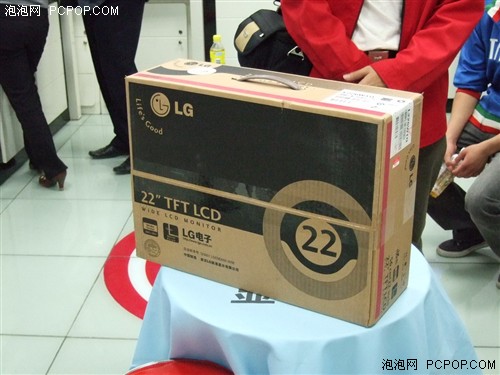 �۸���ɱͬ��LG��ǿ22��������2299Ԫ