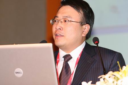 图文:首信易支付总经理高佳卿发言_互联网