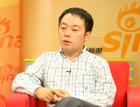暴风CEO冯鑫与主持人对话