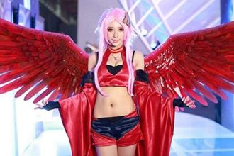ChinaJoy：被物化的Showgirl