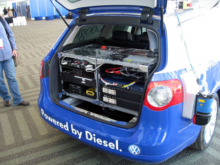 �Ƽ�ʱ��_ͼ�ģ�Ӣ�ض�չʾ�����˼�ʻ����