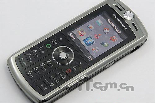 摩托罗拉自带哪些游戏_摩托罗拉e680自带游戏_摩托罗拉v3自带游戏