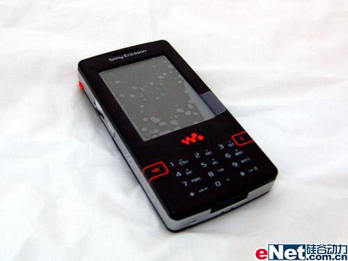 万千宠爱 索爱智能音乐王W958c售3499_