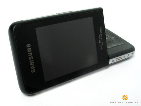 支持DivX硬解码 三星旋转屏F500真机图赏_手机