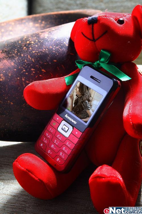 联想音乐小V 最新V770手机绚丽登场_手机