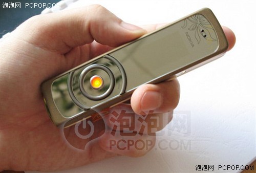 口红也能打电话 诺基亚7380售价极低_手机_科技时代_新浪网