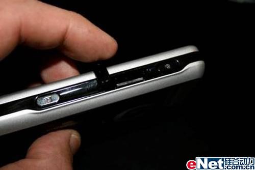 QWERTY��������UIQ�����»�P1i�ع�(2)