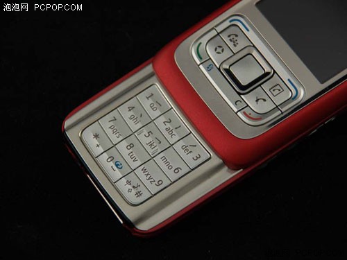 诺基亚做工最好手机 商务E65狂降500_手机