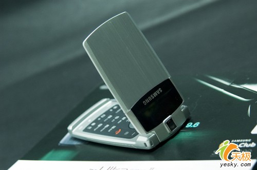 0762bb2c1cb0158a2e6d7dc24b4b3a61.jpg