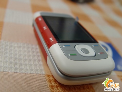 诺基亚5300蓝色亚太版到货 价格1320元_手机